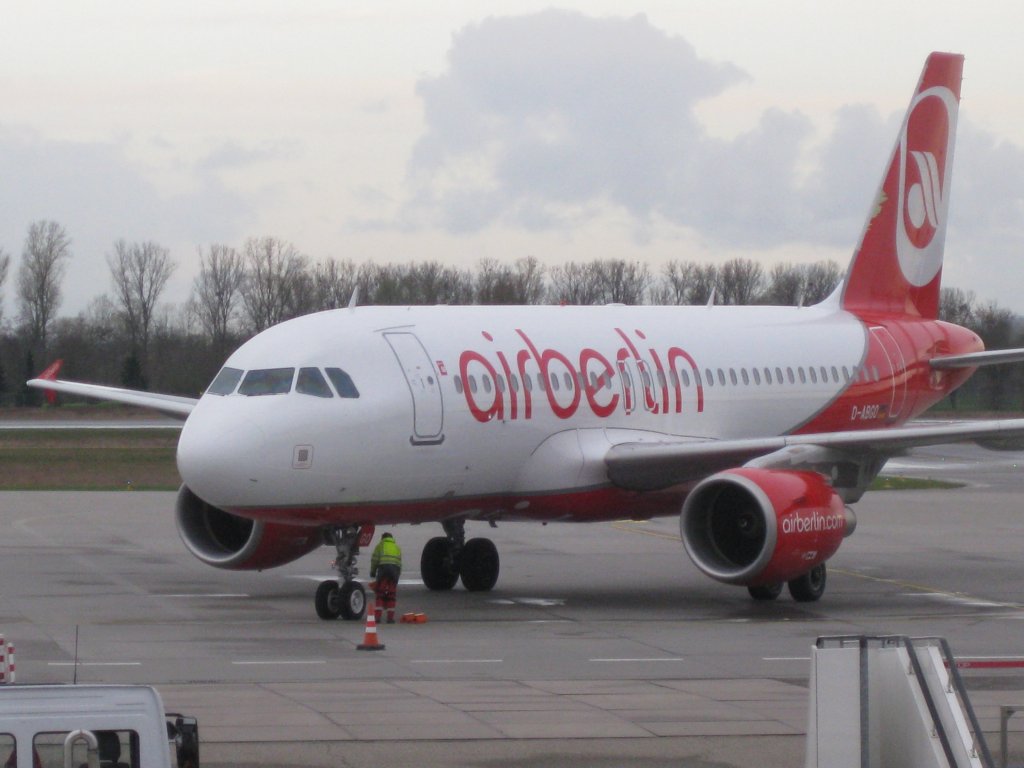 Airbus A319
Europa Air Berlin
Karlsruhe/Baden-Baden (FKB)
1. April 2010