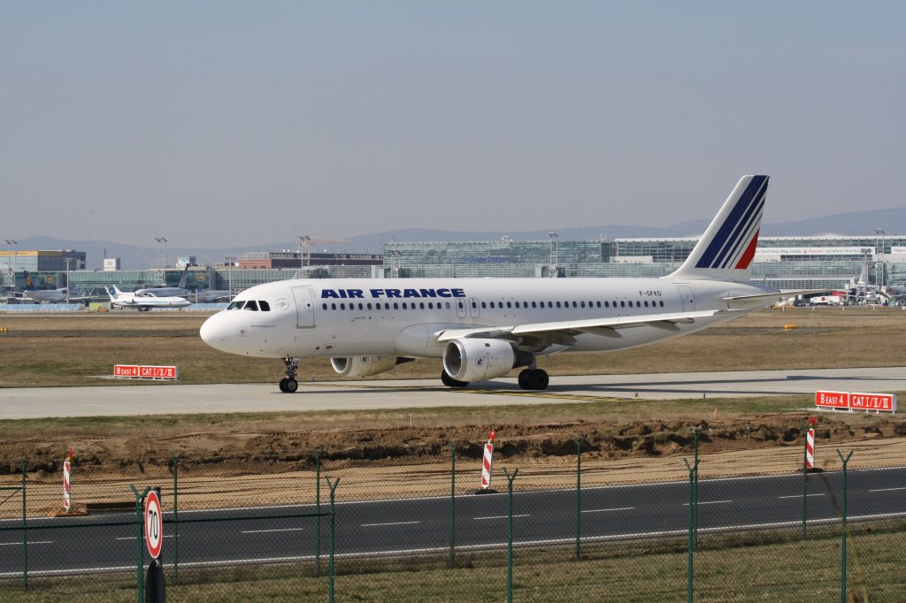 Airbus A320-211 - F-GFKD - Air France

Frankfurt/Main am 21. Mrz 2009