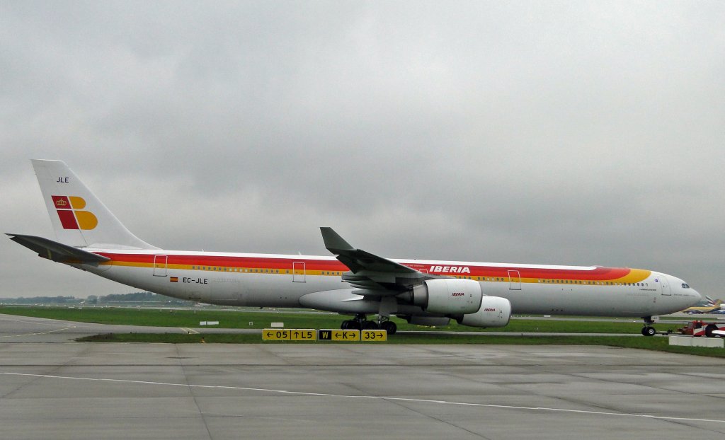 Airbus A340-642 C/N 702