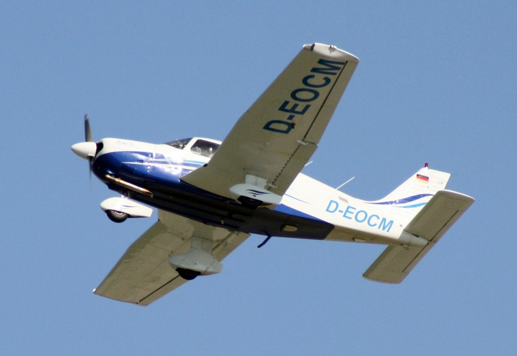Airbus-HFB Motorfluggrupe e.V.,D-EOCM,Piper PA-28-181 ArcherII,20.08.2011,XFW-EDHI,Hamburg-Finkenwerder,Germany