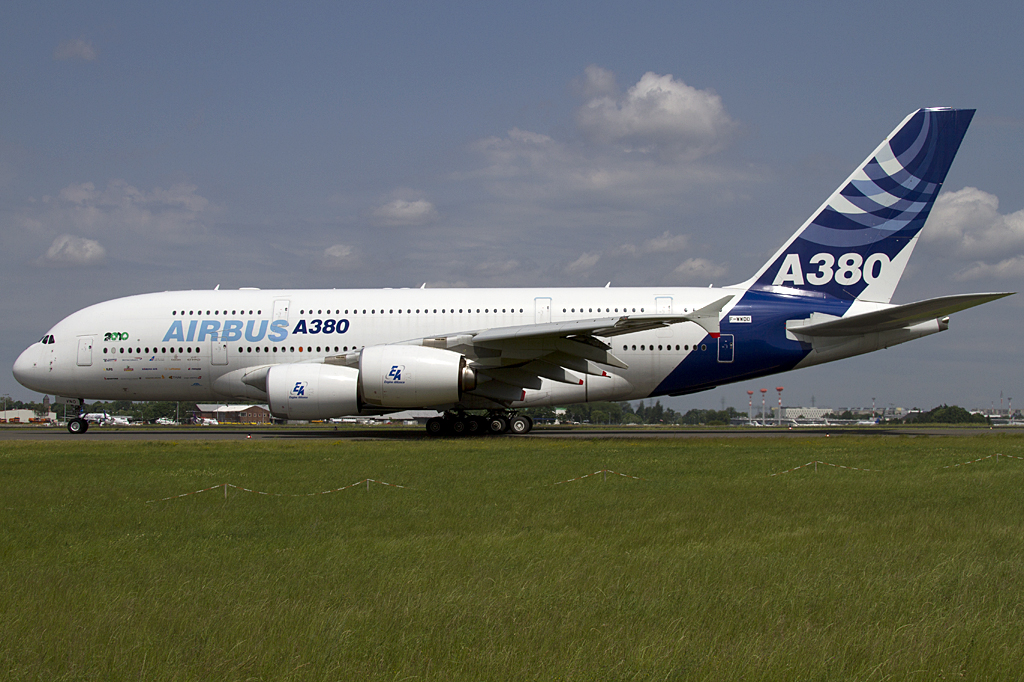 Airbus Industrie, F-WWDD, Airbus, A380-841, 11.06.2010, SXF, Berlin-Schnefeld, Germany 



