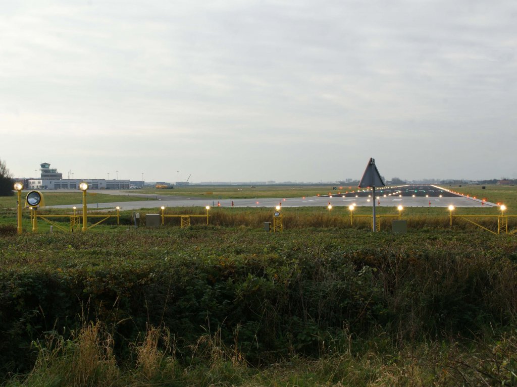 Airport Den Helder  De Kooy , EHKD-DHR, 31.10.2011, Den Helder, Niederlande