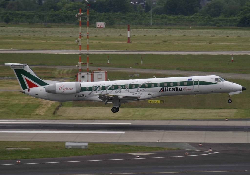 Alitalia Express, I-EXML, Embraer RJ-145 LR (700-th.)(Ernesto Toedoro Moneta), 2008.05.22, DUS, Dsseldorf, Germany