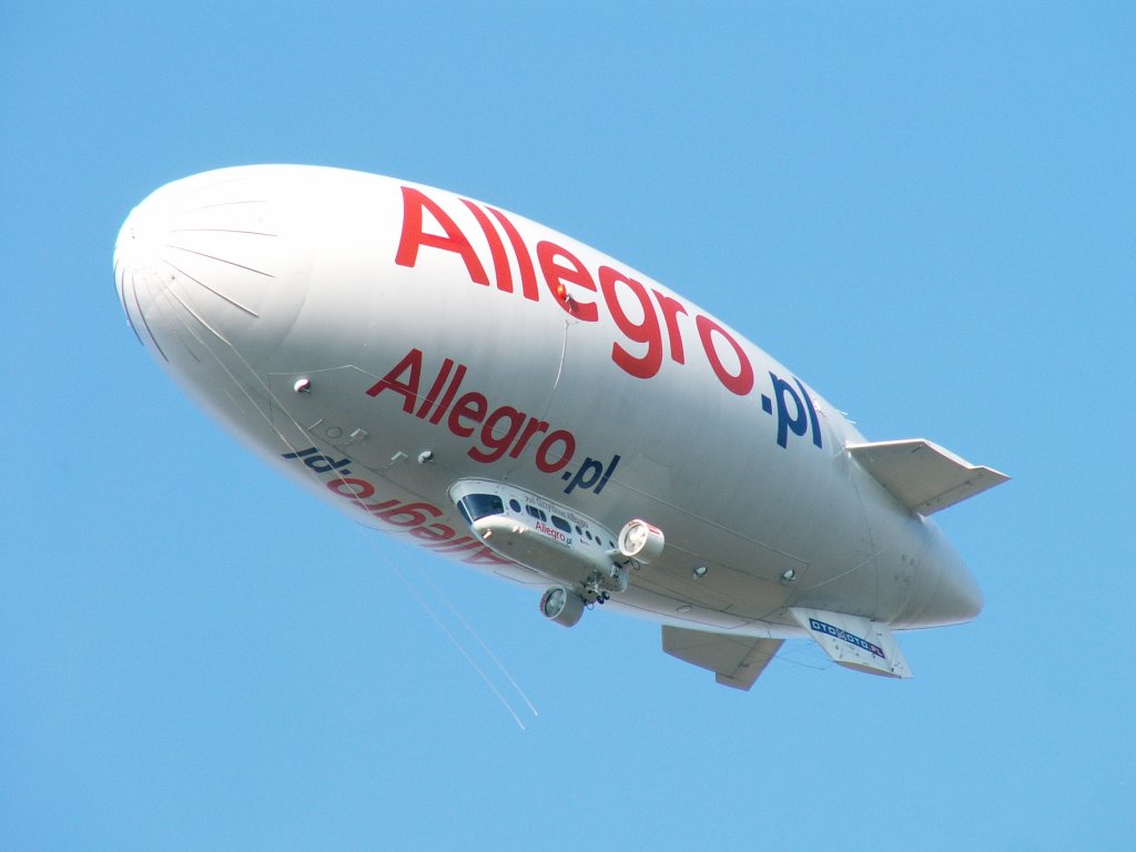 Allegro.pl Zeppelin am 01.10.2007 im Luftraum ber Riesa - mal was anderes wie immer nur Loks :-))