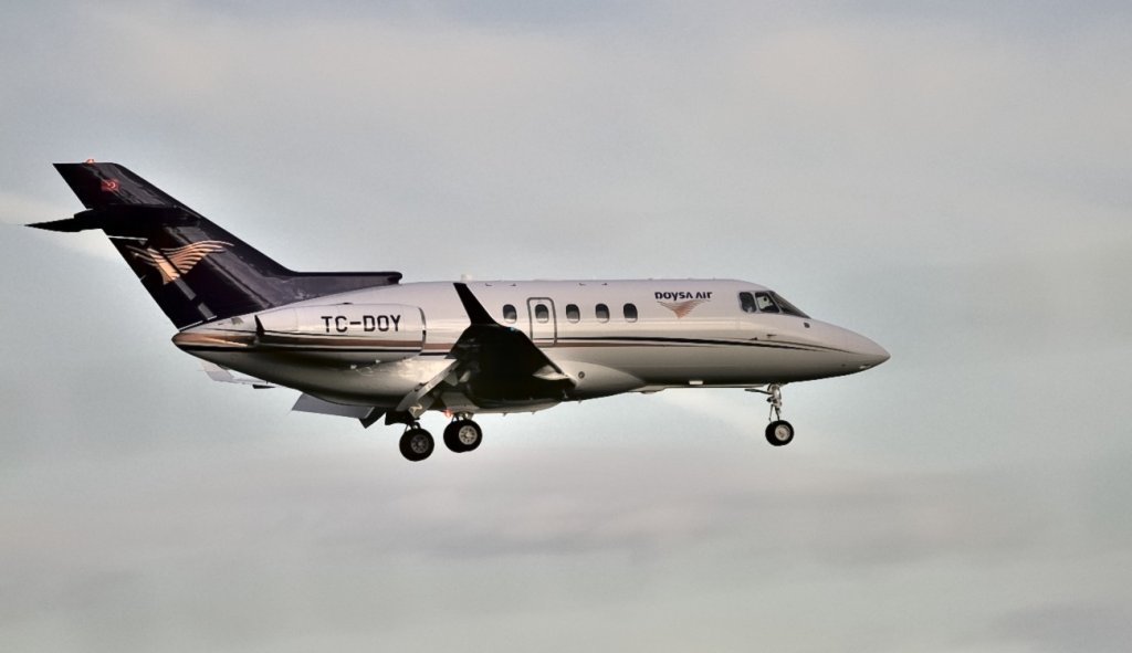 Am 17.11.2009 war Sarp Air Hawker im Anflug auf den Flughafen Zrich.