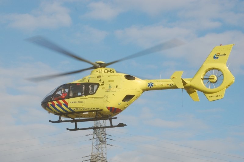Am 25. September 2009 hat die Bemannung des Rettungshubschraubers  Lifeliner 1  PH-EMS in Barendrecht den Einsatskrften geholfen, nachdem dort am vorigen Abend zwei Gterzge zusammengestoen waren.