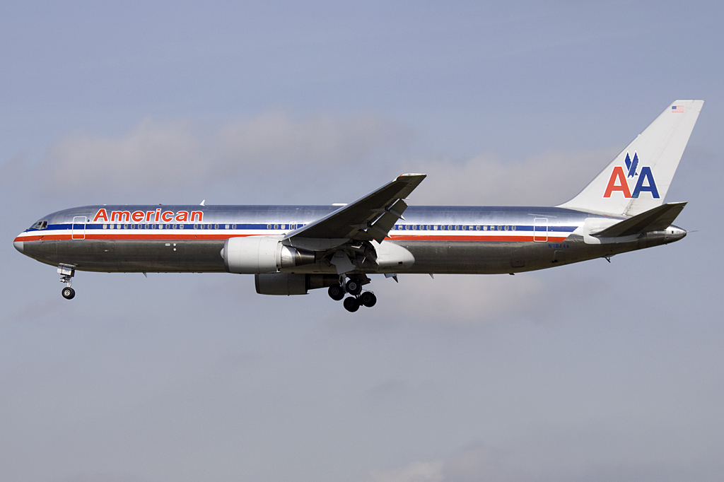 American Airlines, N384AA, Boeing, B767-323ER, 02.04.2010, FRA, Frankfurt, Germany 


