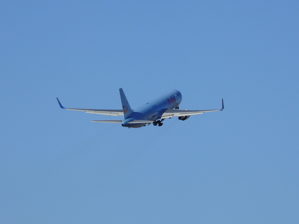 Arkefly; PH-OYI; Boeing 767-304. Flughafen Dsseldorf. 19.03.2011.