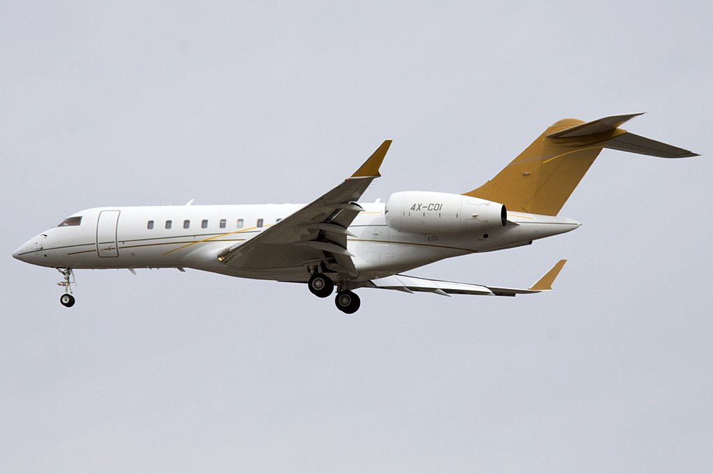 Arkia Israeli Airlines, 4X-COI, Bombardier, BD-700-1A11 Global 5000, 27.02.2010, MXP, Mailand, Italy


