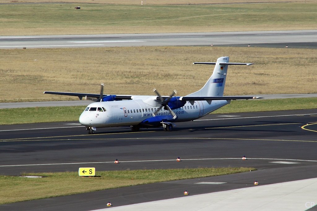 ATR 72-200 D-ANFC der Avanti Air ist zurzeit im Einsatz fr Air Berlin. Dsseldorf am 9.3.2010