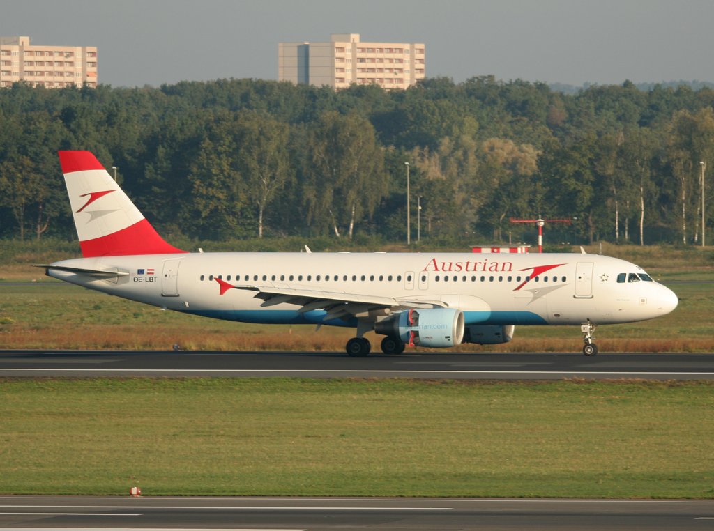Austrian A 320-214 OE-LBT kurz nach der Landung in Berlin-Tegel am 25.09.2011