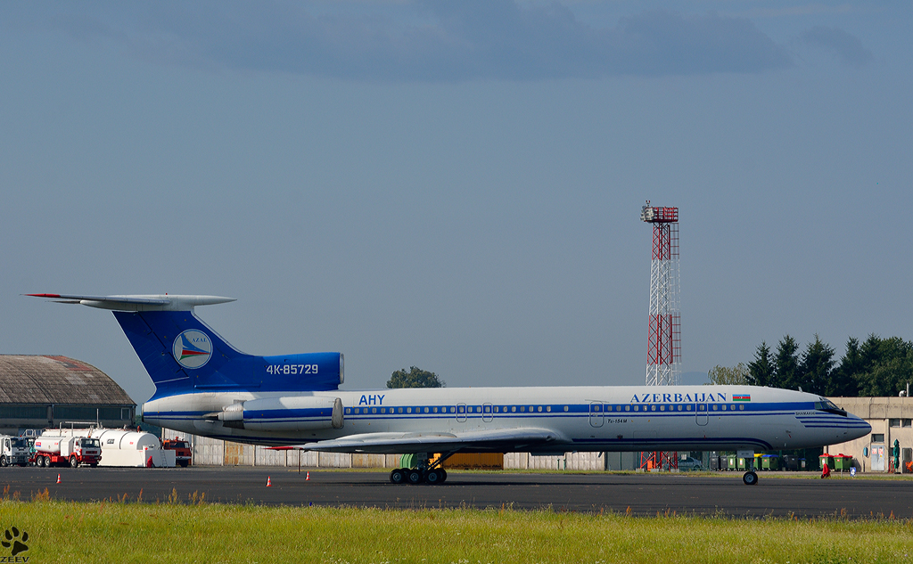 Azarbaijan AHY Tu 154M, 4K-85729; Flughafen Maribor MBX. /11.7.2012