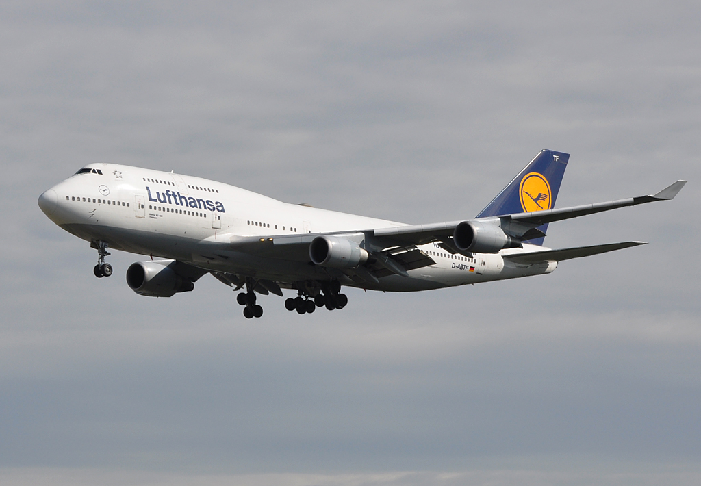 B 747-400  Thringen  D-ABTF Lufthansa appr. FRA - 04.08.2012