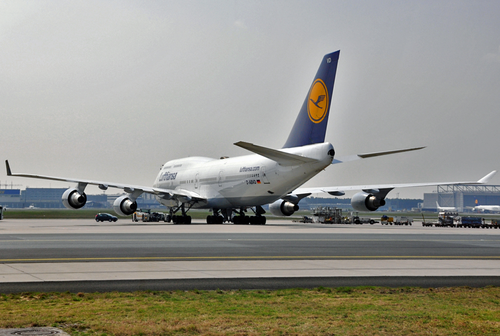 B 747-430 - D-ABVD - auf dem Flughafen Frankfurt - 14.04.2012