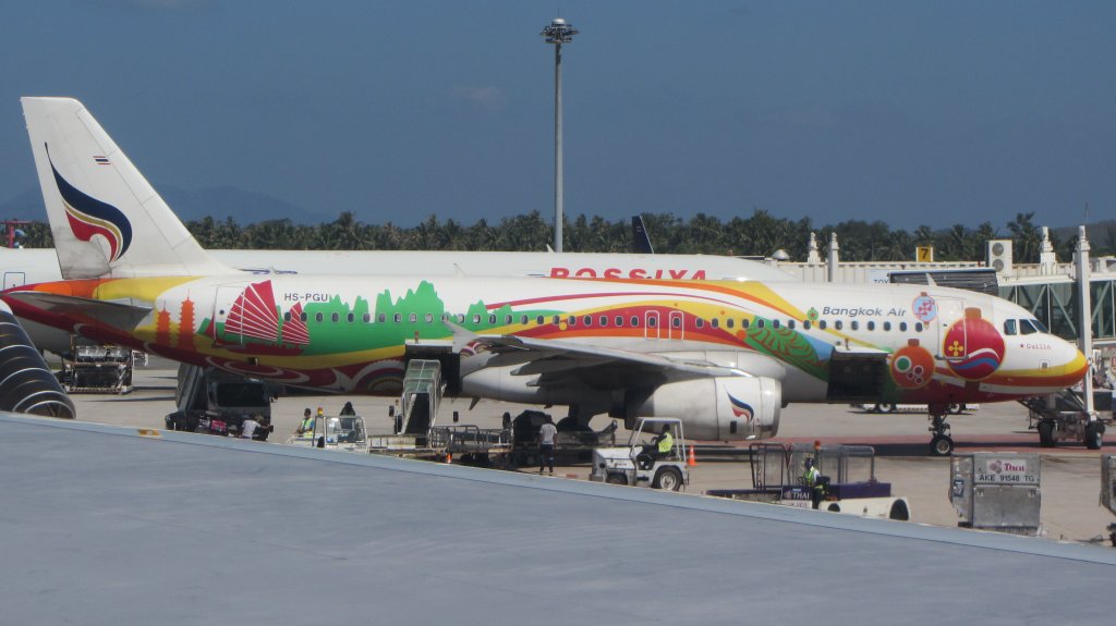 Bangkok Air Flugzeug (Tochter der THAI) in Phuket am 6.1.2012.