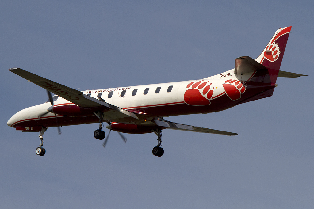 Bearskin Airlines, C-GYRL, Swearingen, SA227AC Metro III, 25.08.2011, YUL, Montreal, Canada





