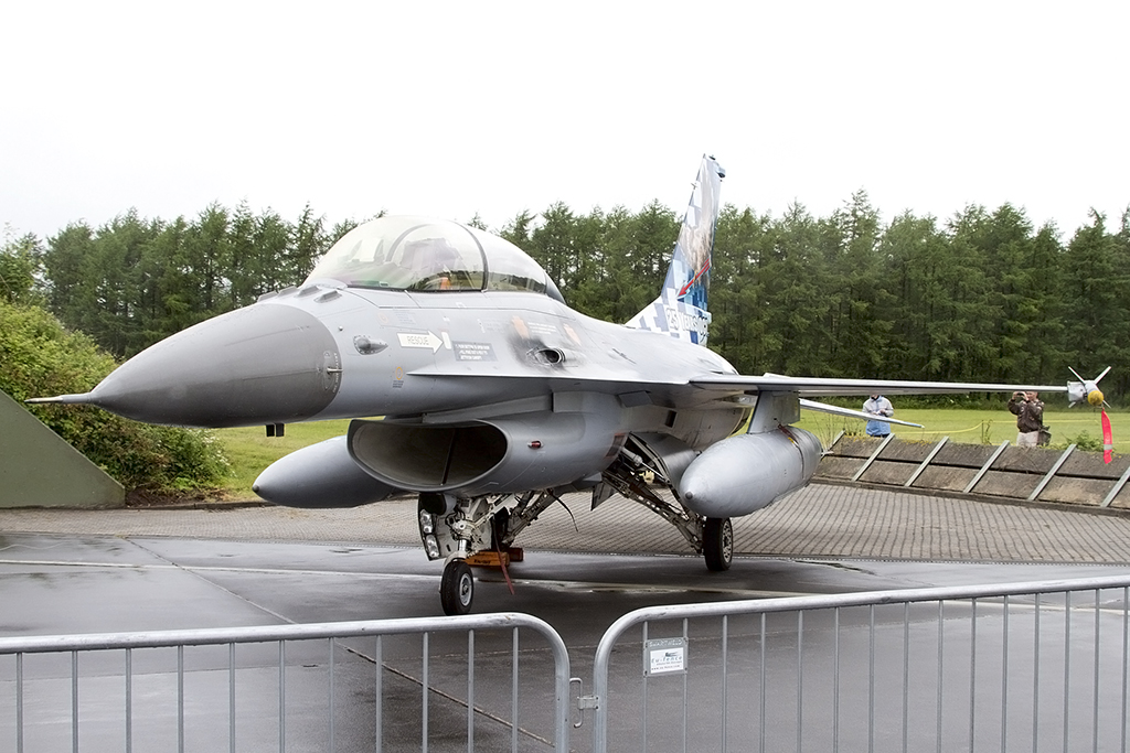 Belgium - Air Force, FB-24, Sabca, F-16BM Flighting Falcon, 28.06.2013, ETNT, Wittmundhafen, Germany




