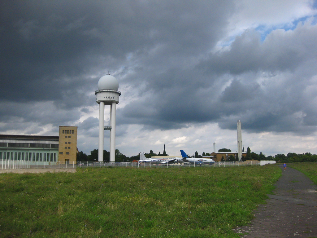 Berlin-Tempelhof
Ostseite
18.08.10