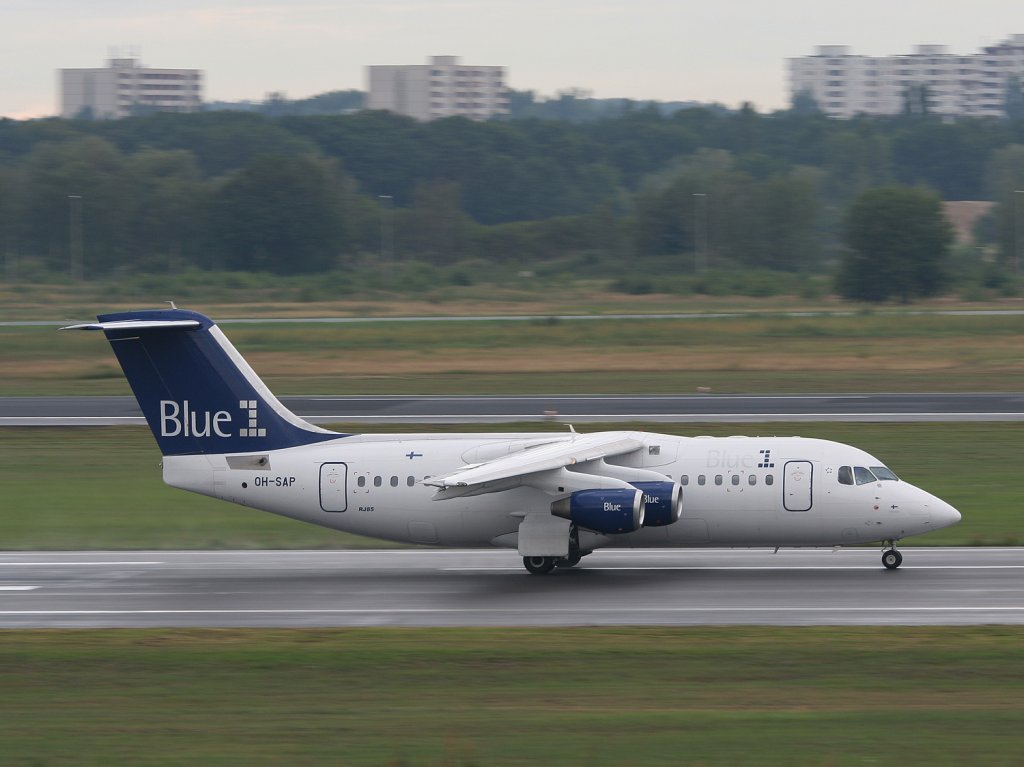 Blue 1 Avro Regjet RJ 85 OH-SAP beim Start in Berlin-Tegel am 04.09.2010