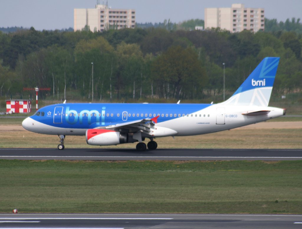 BMI A 319-131 G-DBCD kurz nach der Landung in Berlin-Tegel am 01.05.2010