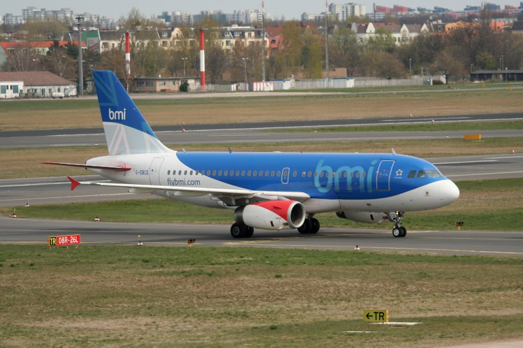 BMI A 319-131 G-DBCE bei der Ankunft in Berlin-Tegel am 15.04.2012