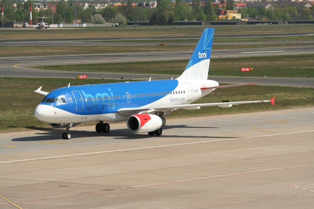 BMI A 319-131 G-DBCF bei der Ankunft in Berlin-Tegel am 28.04.2012