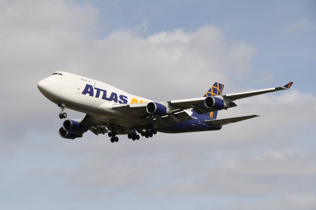 Boeing 747-481(BCF) - N429MC - Atlas Air

vor der Landung auf der Air Base Ramstein am 3. Oktober 2009