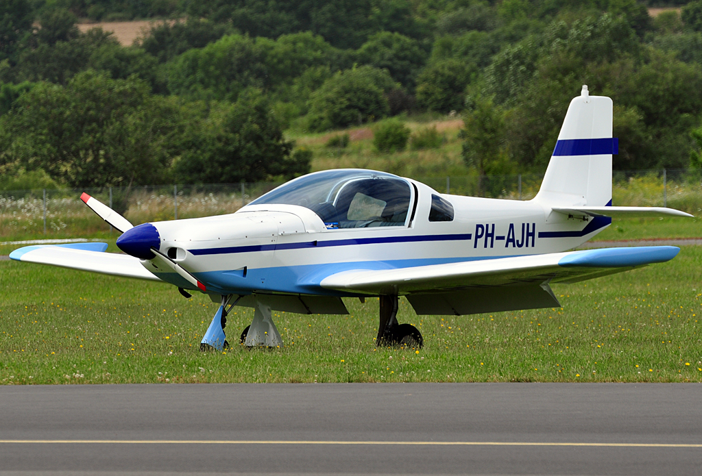 Brndli BX-2 Cherry - PH-AJH - in Koblenz-Winningen - 04.08.2012