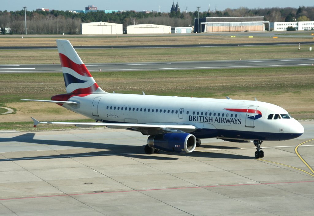 British Airways A 319-131 G-EUOH bei der Ankunft in Berlin-Tegel am 02.04.2010