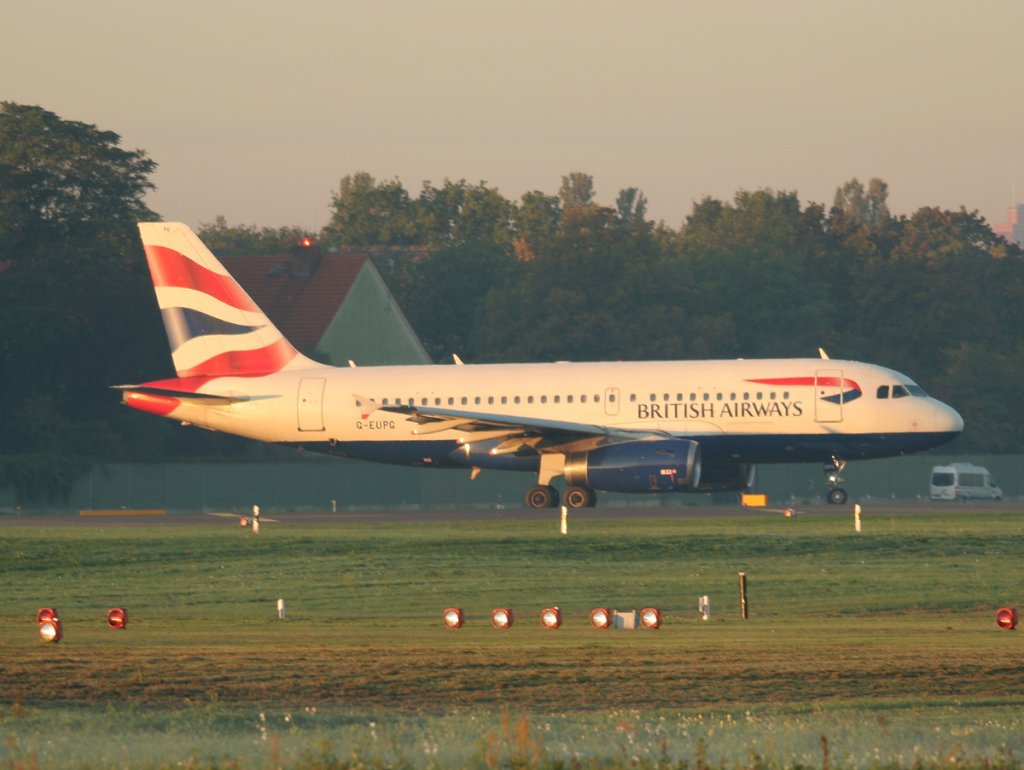 British Airways A 319-131 G-EUPG kurz vor dem Start in Berlin-Tegel am 01.10.2011