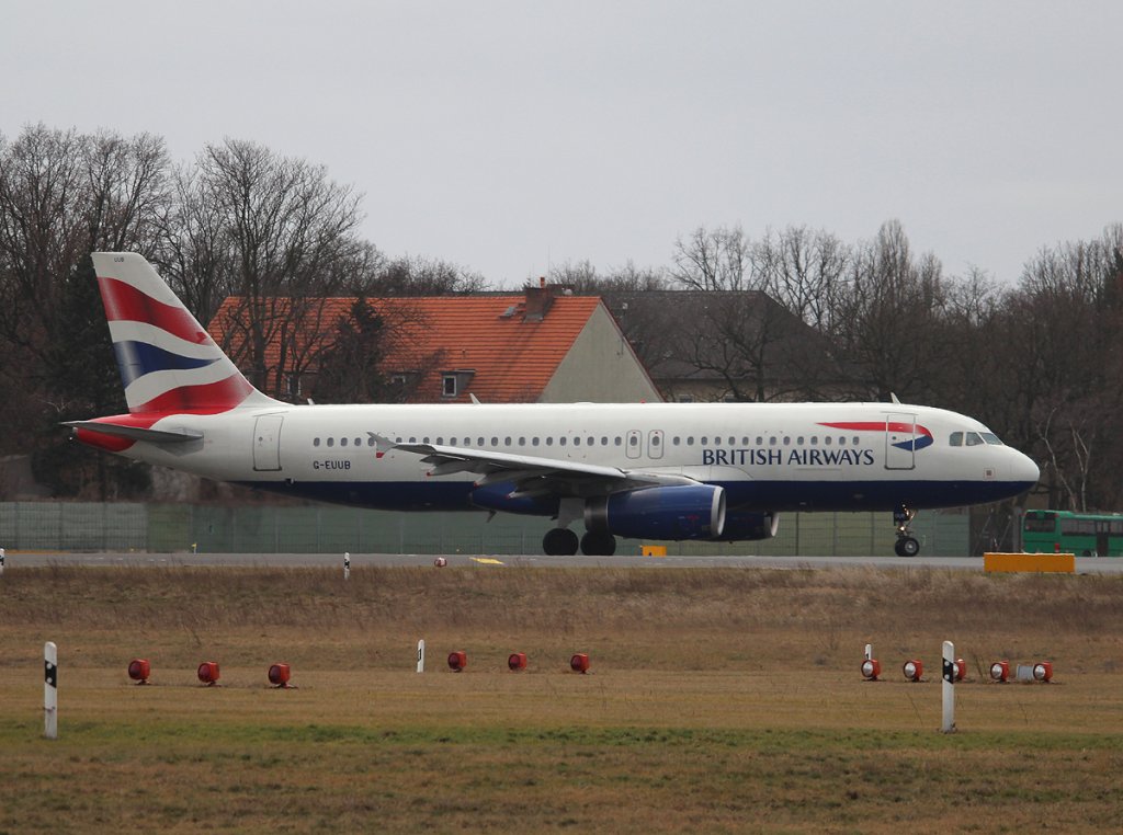 British Airways A 320-232 G-EUUB kurz vor dem Start in Berlin-Tegel am 03.03.2013