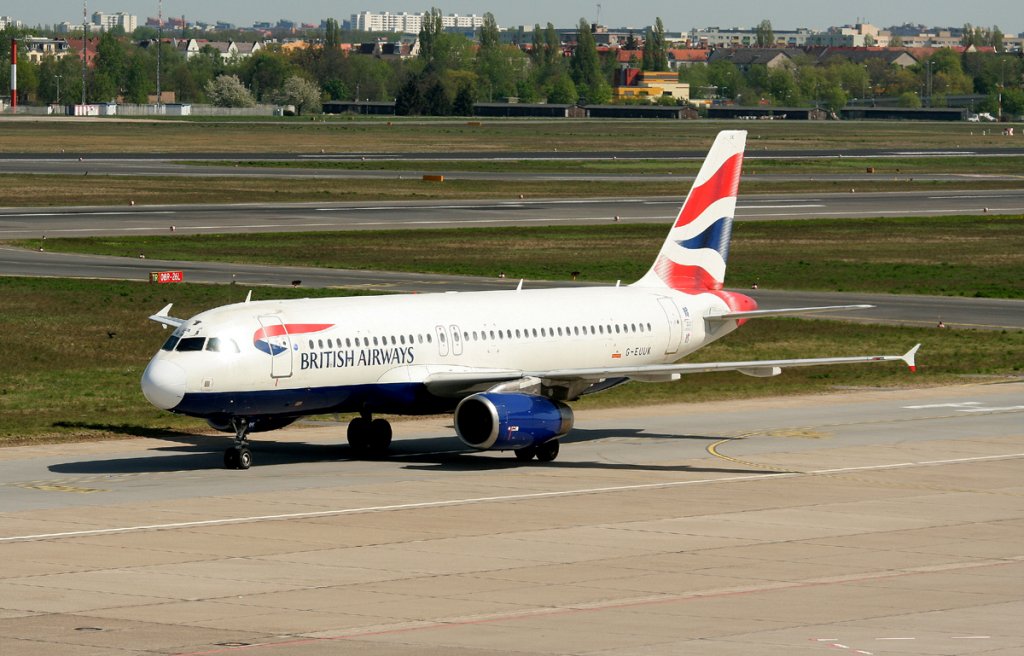 British Airways A 320-232 G-EUUK bei der Ankunft in Berlin-Tegel am 28.04.2012
