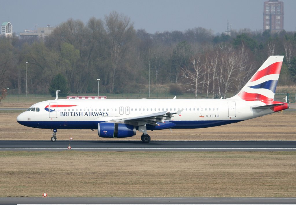 British Airways A 320-232 G-EUYB nach der Landung in Berlin-Tegel am 02.04.2011