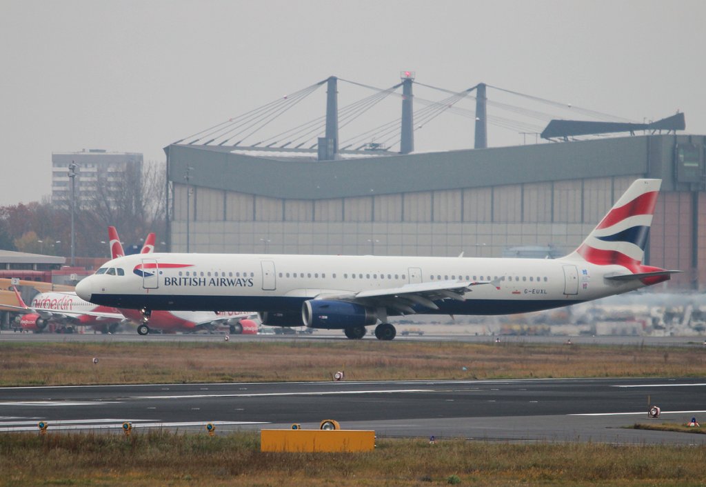British Airways A 321-231 G-EUXL bei der Ankunft in Berlin-Tegel am 10.11.2012