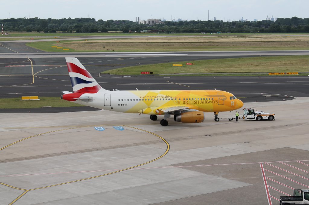 British Airways A319-131 G-EUPC mit Sonderlackierung beim Rollen in Düsseldorf [EDDL Germany] am 30.06.2012