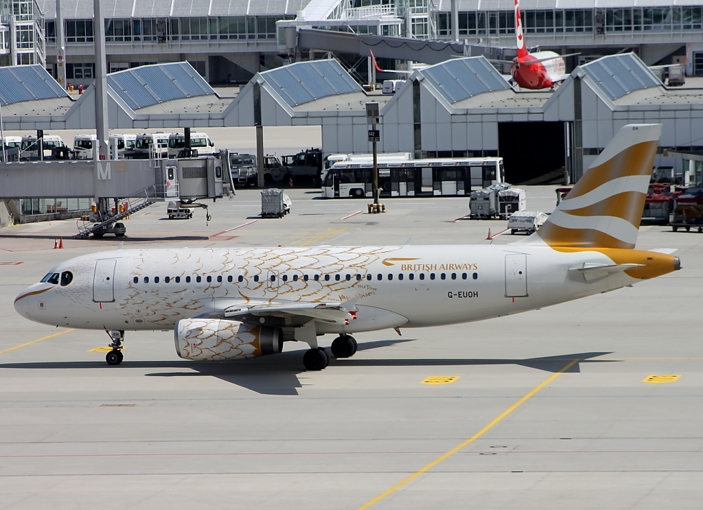 British Airways am Mnchner Flughafen, hier mit der Sonderlackierung der olympischen Spiele, aufgenommen am 09.08.2012
