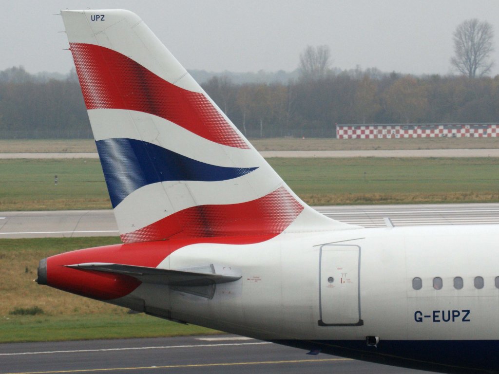 British Airways, G-EUPZ, Airbus, A 319-100 (Seitenleitwerk/Tail), 13.11.2011, DUS-EDDL, Dsseldorf, Germany