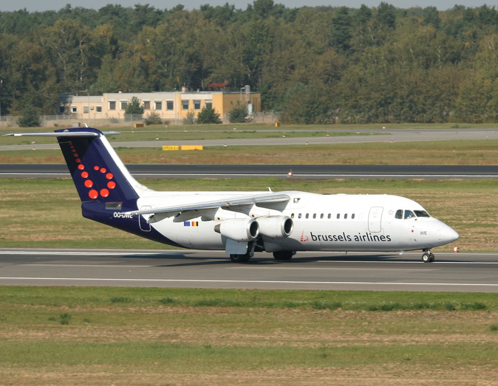 Brussels Airlines Avro Regjet RJ100 OO-DWE beim Start in Berlin-Tegel am 25.09.2011