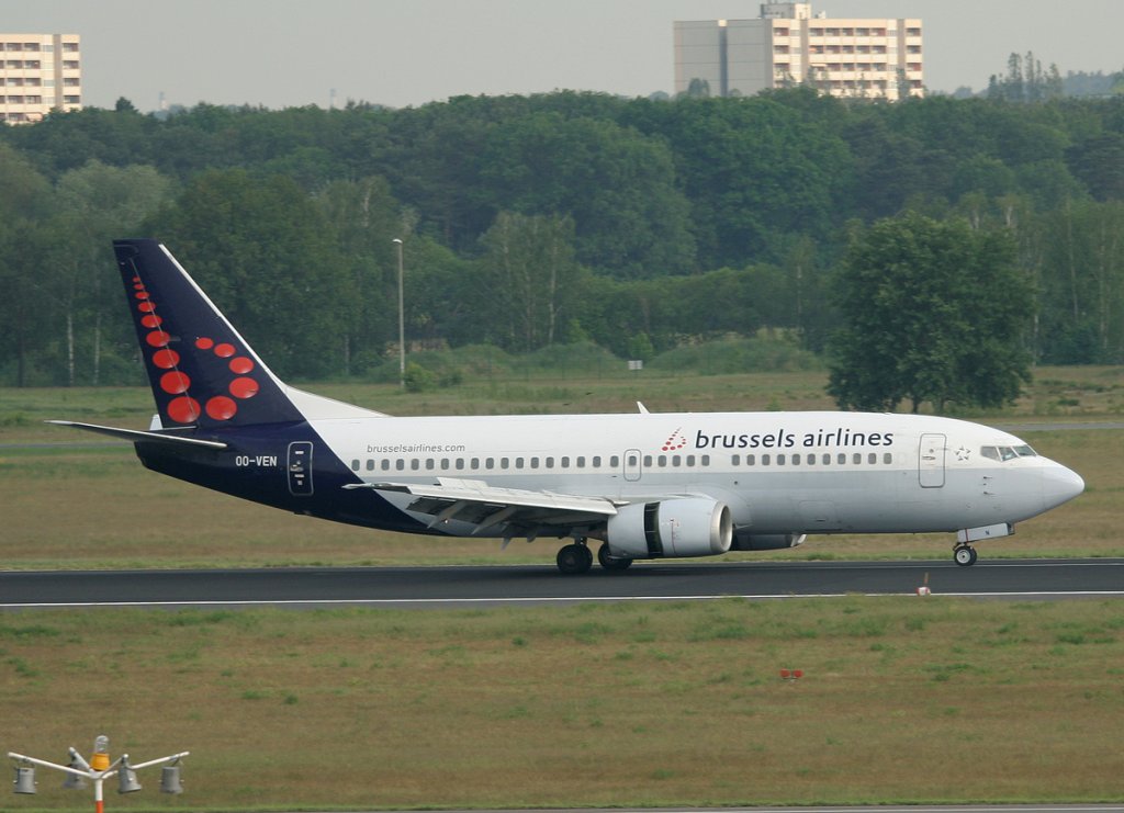 Brussels Airlines B 737-36N OO-VEN nach der Landung in Berlin-Tegel am 22.05.2012