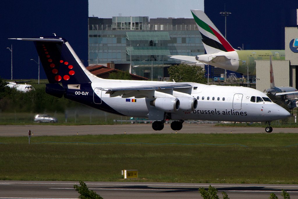 Brussels Airlines, OO-DJY, BAe, ARJ-85, 09.05.2012, TLS, Toulouse, France 





