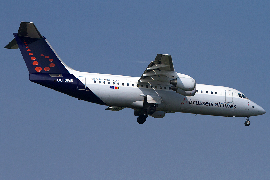 Brussels Airlines, OO-DWB, BAe, ARJ-100, 31.03.2012, LYS, Lyon, France 





