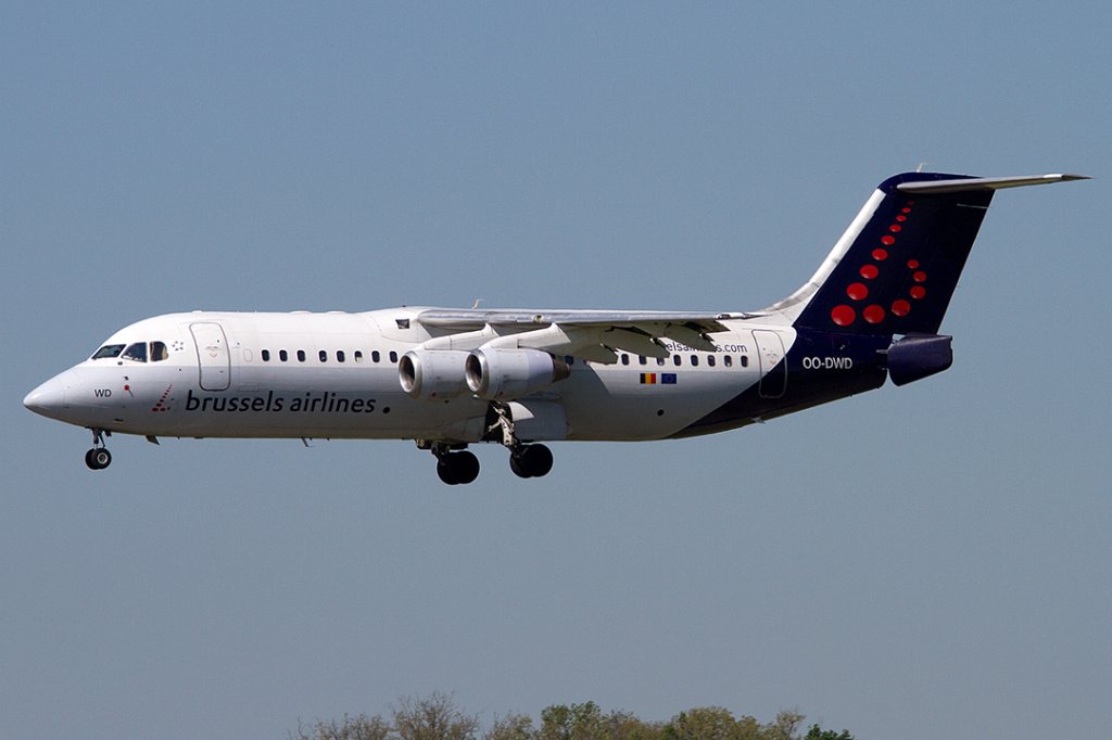 Brussels Airlines, OO-DWD, BAe, ARJ-100, 09.05.2012, TLS, Toulouse, France 


