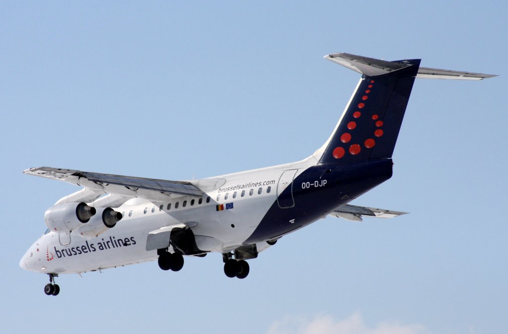 Brussels Airlines,OO-DJP,(c/nE2287),British Aerospace Avro RJ-85,14.03.2013,HAM-EDDH,Hamburg,Germany