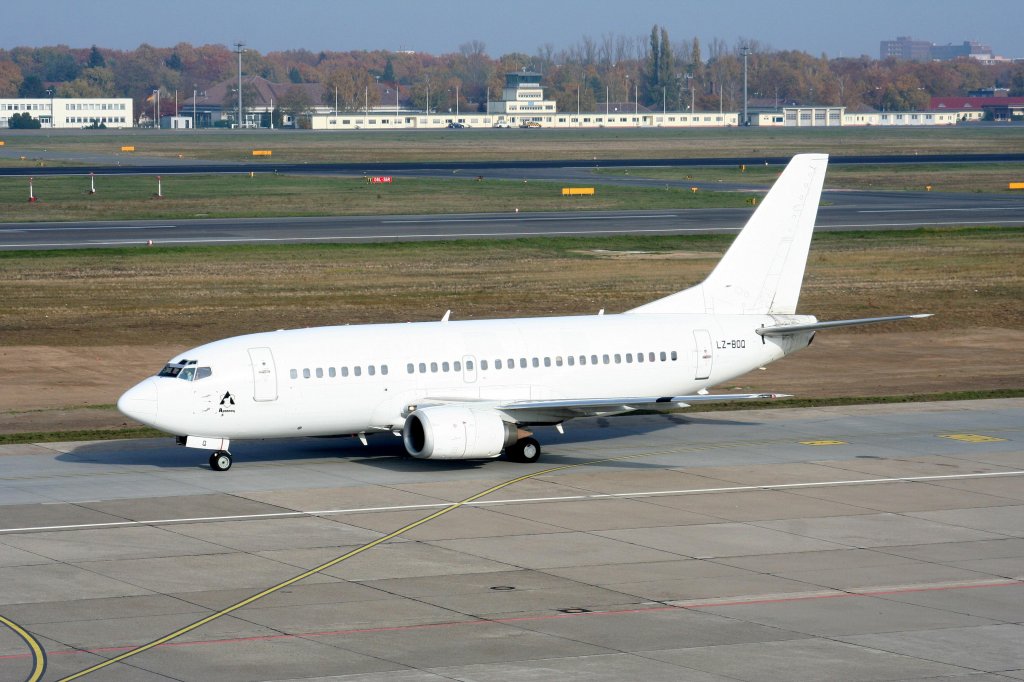 Bulgaria Air B 737-522 LZ-BOQ am 01.11.2009 auf dem Flughafen Berlin-Tegel