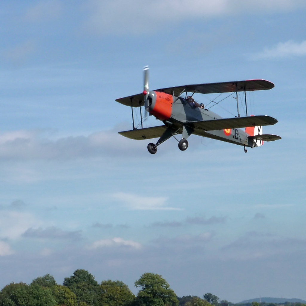 Casa B-131, EC-DKX, ber dem Flugplatz Egelsberg (10.9.11) 