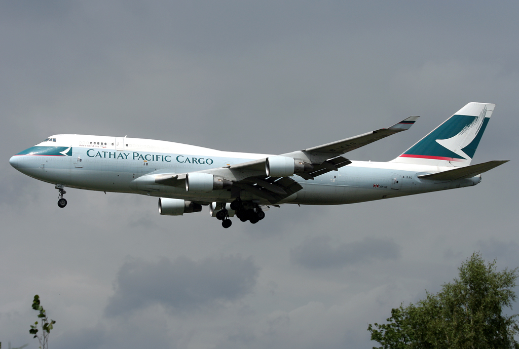 Cathay Pacific Cargo B747-400F B-KAG im Anflug auf die 25R in BRU / EBBR / Brssel am 11.06.2009