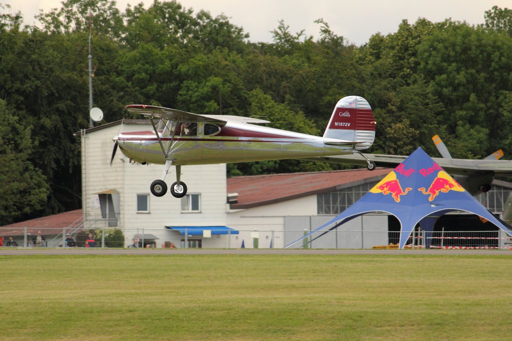 Cessna 140 N1872V auf der Brandensteinsebene am 01.07.2011.