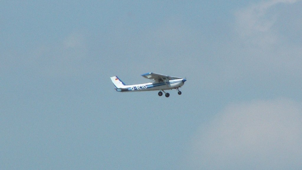 Cessna 172 
FKB
22.05.10