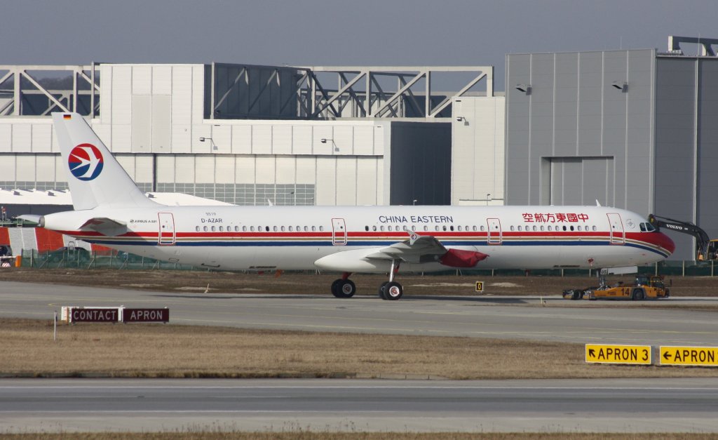 China Eastern,D-AZAR,Reg.B-9905,(c/n5519),Airbus A321-231,27.02.2013,XFW-EDHI,Hamburg,Finkenwerder,Germany