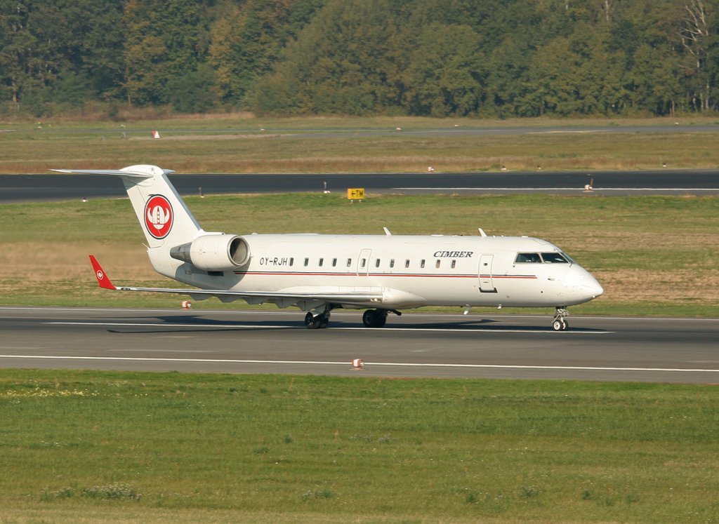 Cimber Air Canadair Regjet CRJ100LR OY-RJH beim Start in Berlin-Tegel am 01.10.2011